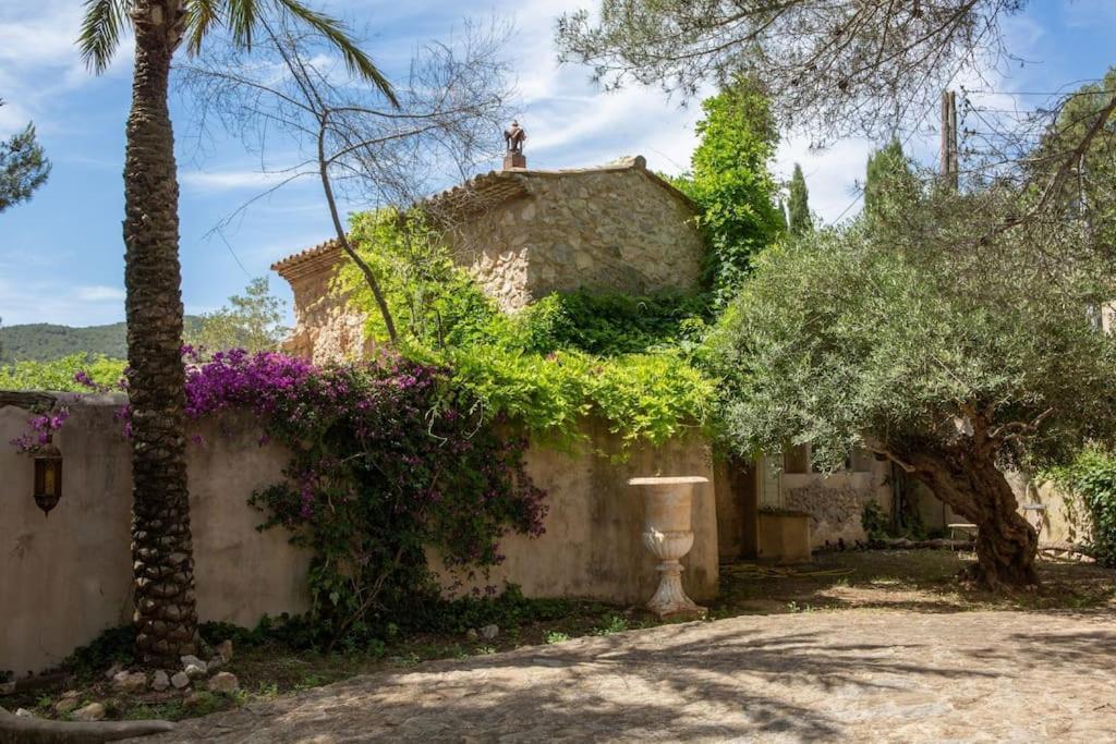 Sitges Hill Retreats-Masia Nur 22 Bedrooms Divided Over 9 Houses For Max 44 Guests Canyelles  Esterno foto