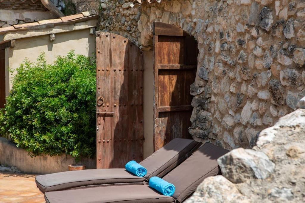 Sitges Hill Retreats-Masia Nur 22 Bedrooms Divided Over 9 Houses For Max 44 Guests Canyelles  Esterno foto