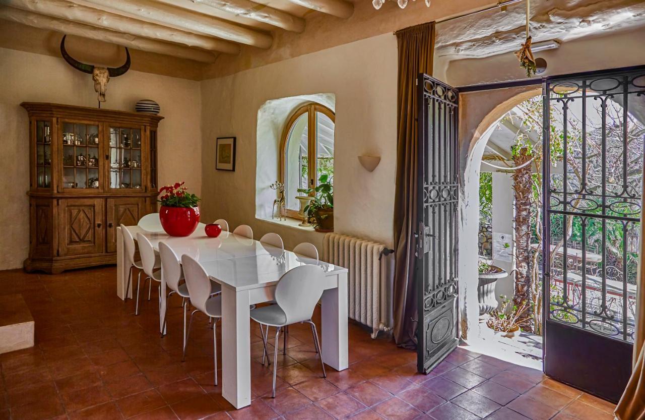 Sitges Hill Retreats-Masia Nur 22 Bedrooms Divided Over 9 Houses For Max 44 Guests Canyelles  Esterno foto