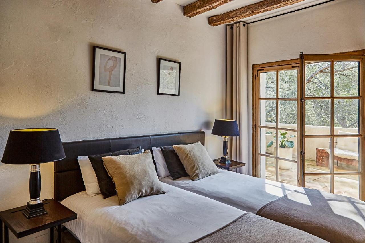 Sitges Hill Retreats-Masia Nur 22 Bedrooms Divided Over 9 Houses For Max 44 Guests Canyelles  Esterno foto