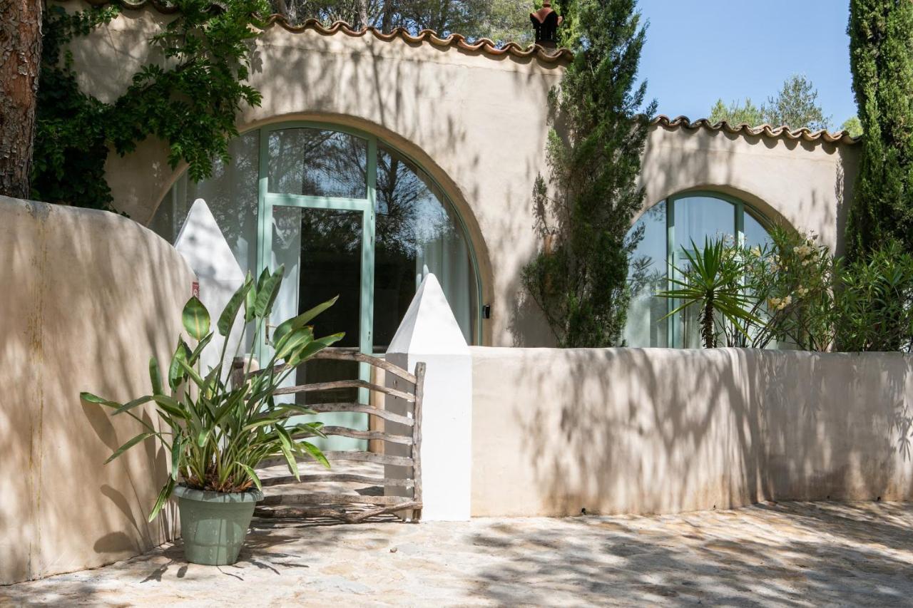Sitges Hill Retreats-Masia Nur 22 Bedrooms Divided Over 9 Houses For Max 44 Guests Canyelles  Esterno foto
