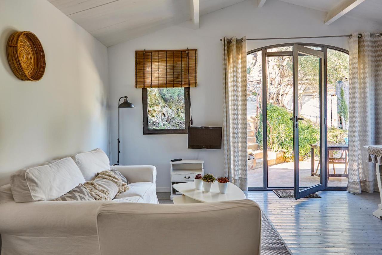 Sitges Hill Retreats-Masia Nur 22 Bedrooms Divided Over 9 Houses For Max 44 Guests Canyelles  Esterno foto