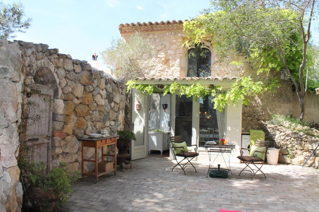 Sitges Hill Retreats-Masia Nur 22 Bedrooms Divided Over 9 Houses For Max 44 Guests Canyelles  Esterno foto