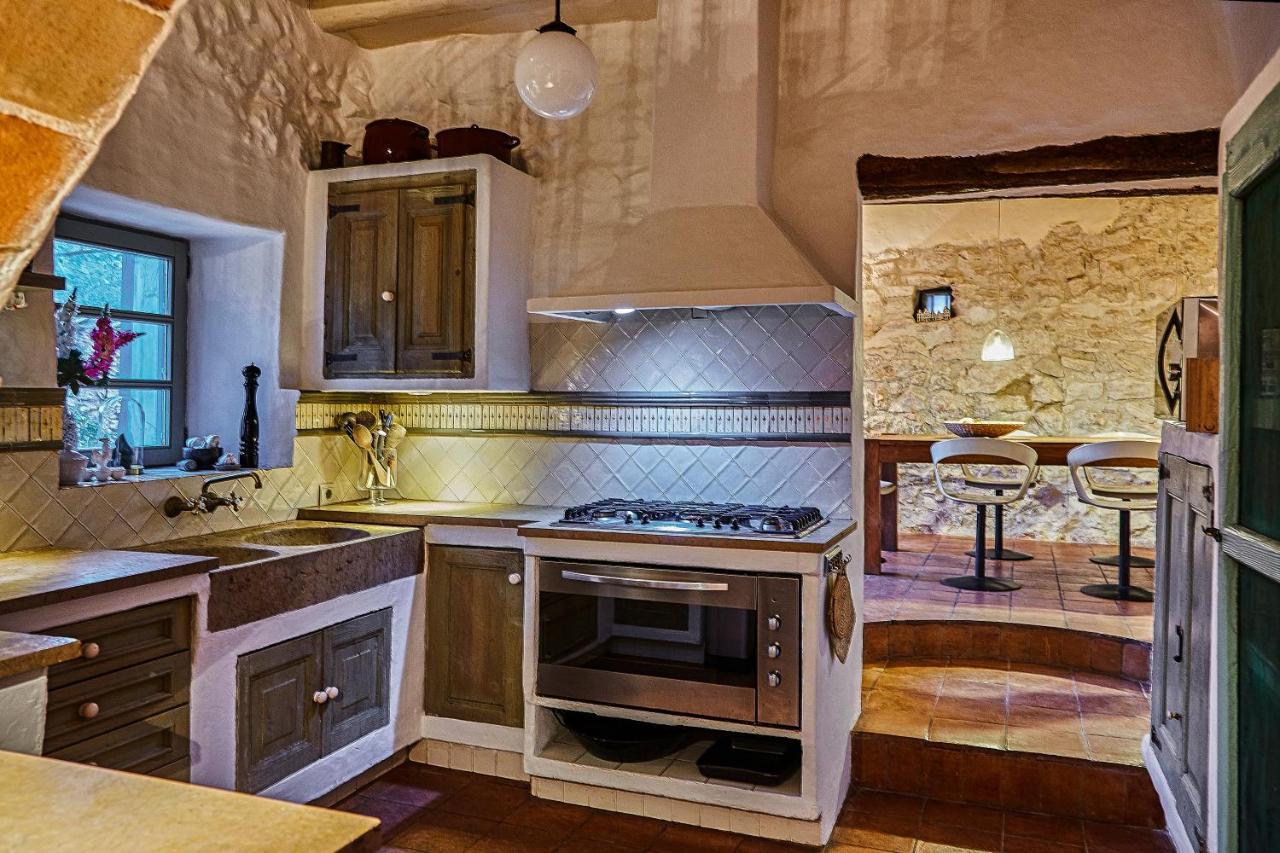Sitges Hill Retreats-Masia Nur 22 Bedrooms Divided Over 9 Houses For Max 44 Guests Canyelles  Esterno foto