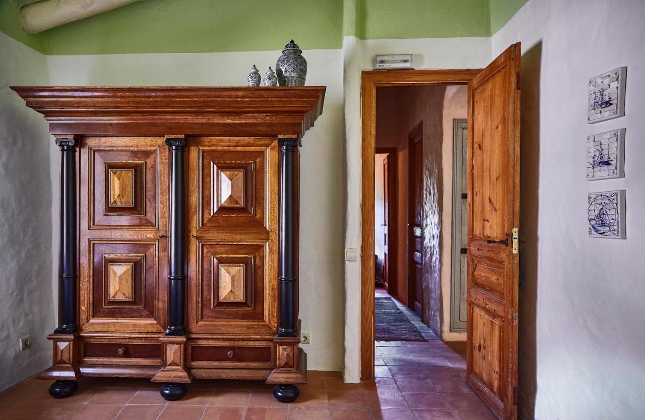 Sitges Hill Retreats-Masia Nur 22 Bedrooms Divided Over 9 Houses For Max 44 Guests Canyelles  Esterno foto