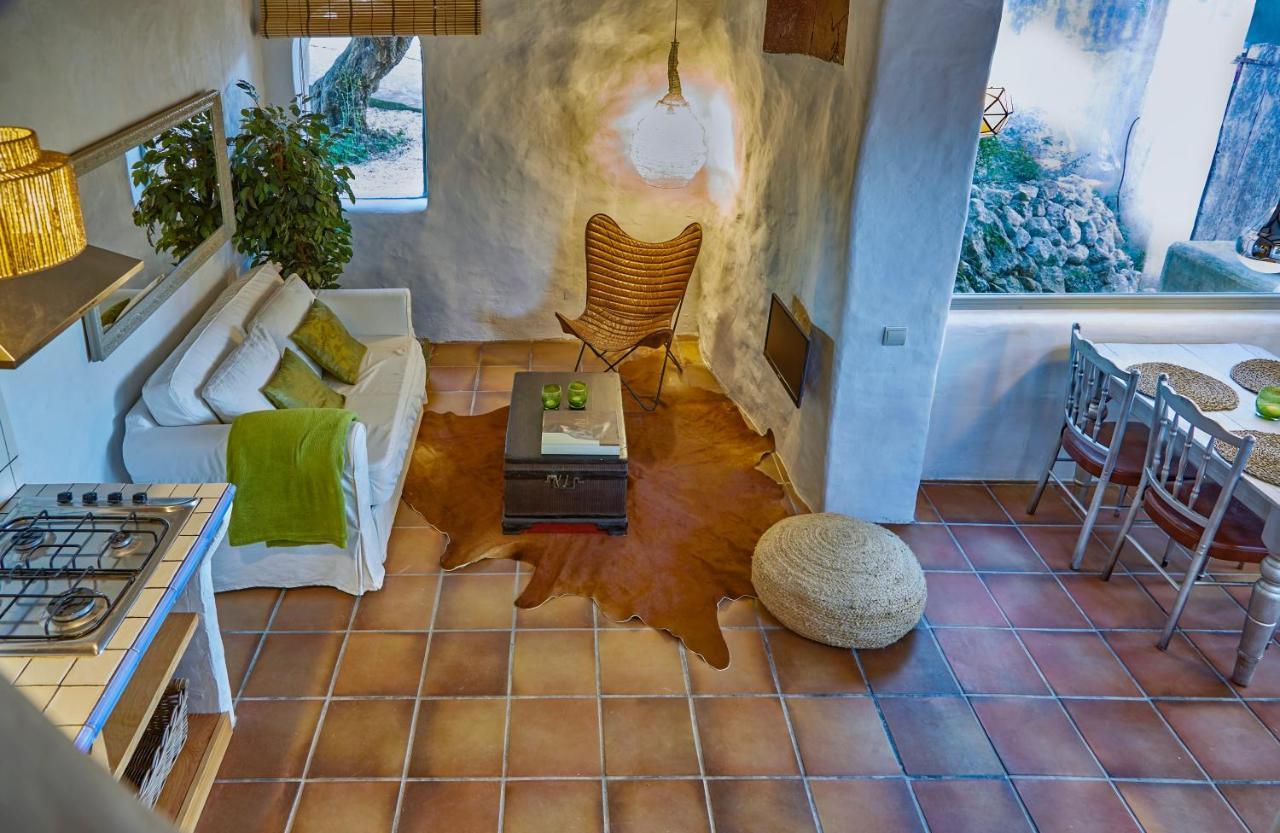 Sitges Hill Retreats-Masia Nur 22 Bedrooms Divided Over 9 Houses For Max 44 Guests Canyelles  Esterno foto