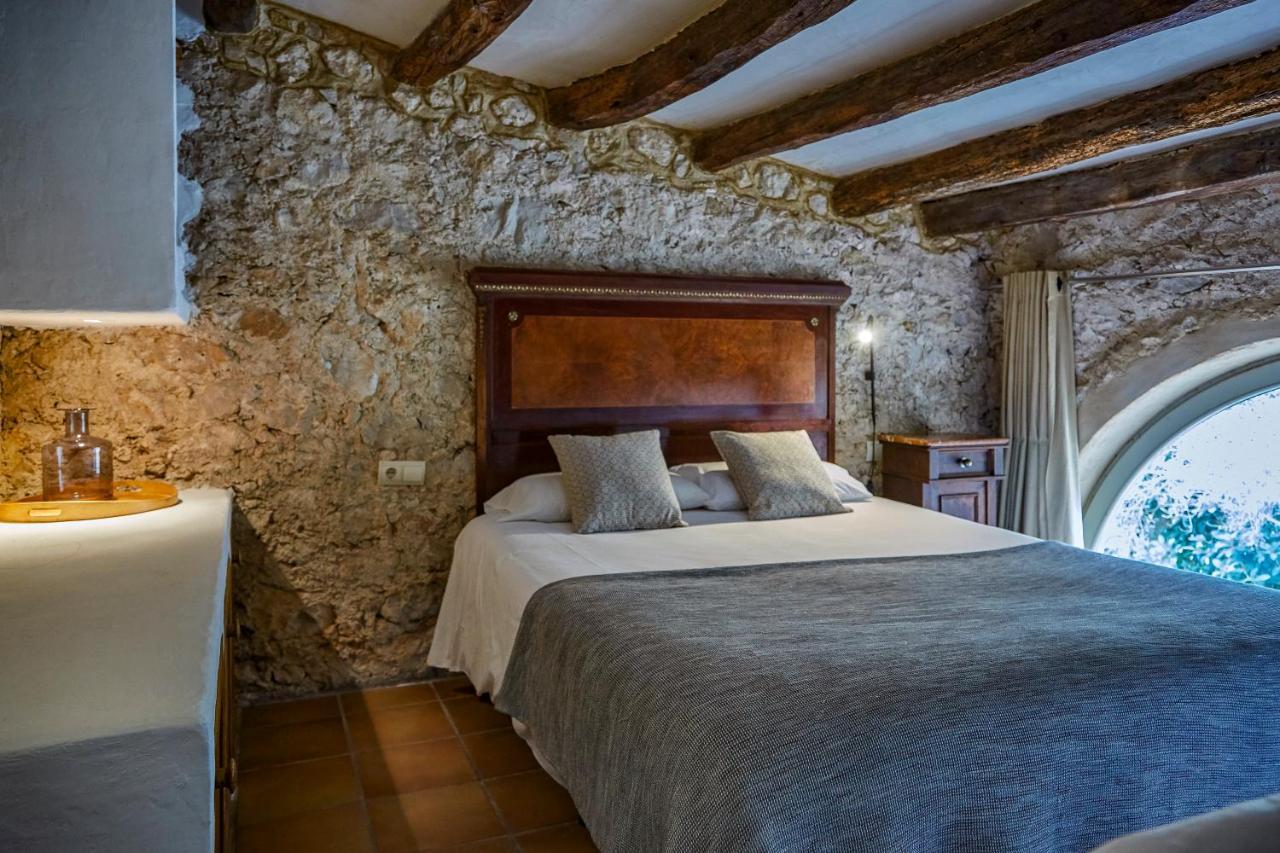 Sitges Hill Retreats-Masia Nur 22 Bedrooms Divided Over 9 Houses For Max 44 Guests Canyelles  Esterno foto