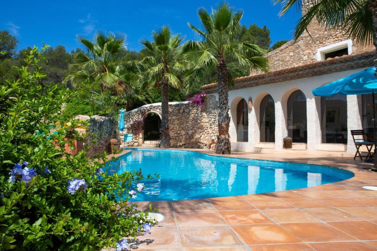 Sitges Hill Retreats-Masia Nur 22 Bedrooms Divided Over 9 Houses For Max 44 Guests Canyelles  Esterno foto