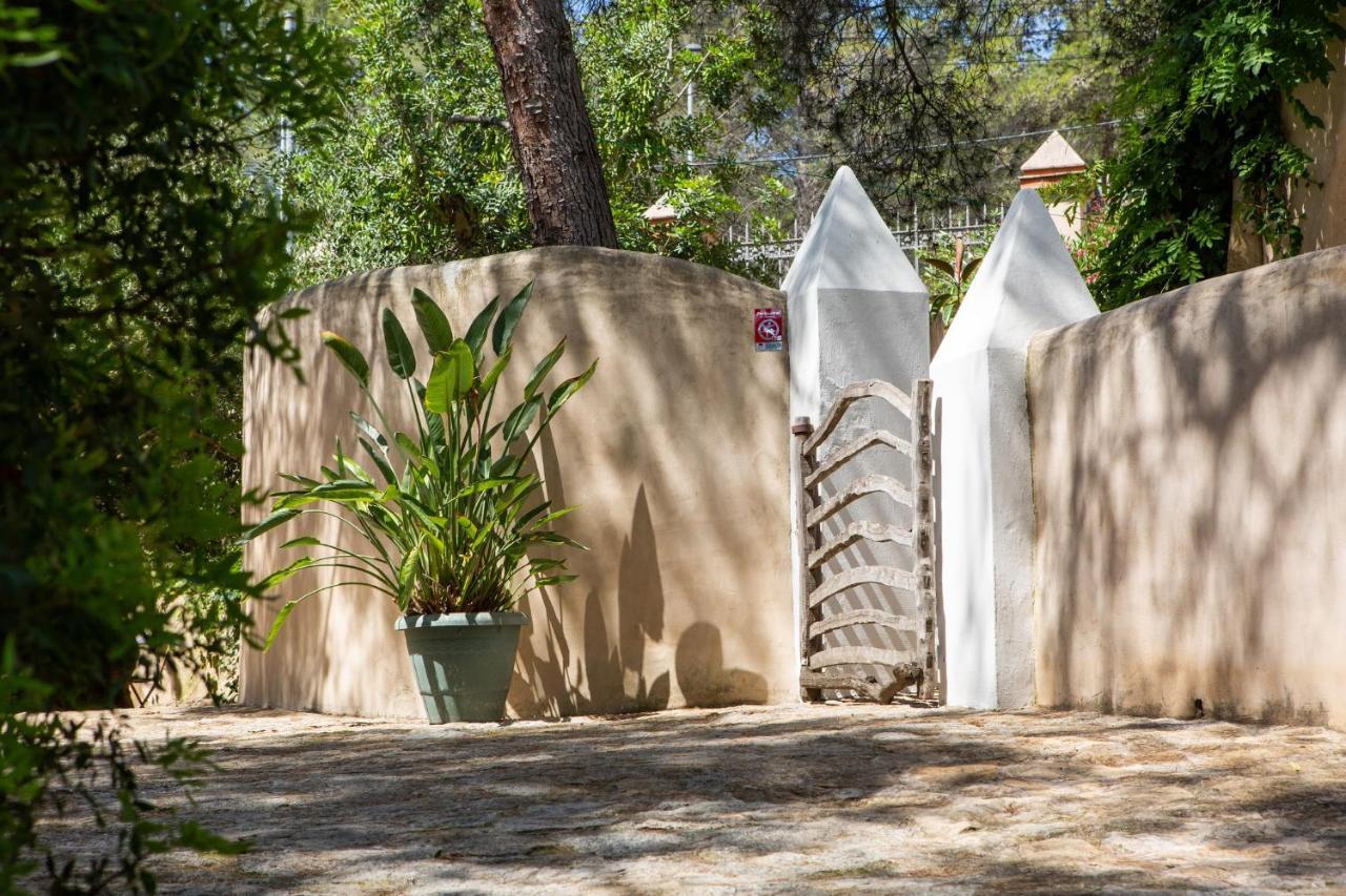 Sitges Hill Retreats-Masia Nur 22 Bedrooms Divided Over 9 Houses For Max 44 Guests Canyelles  Esterno foto