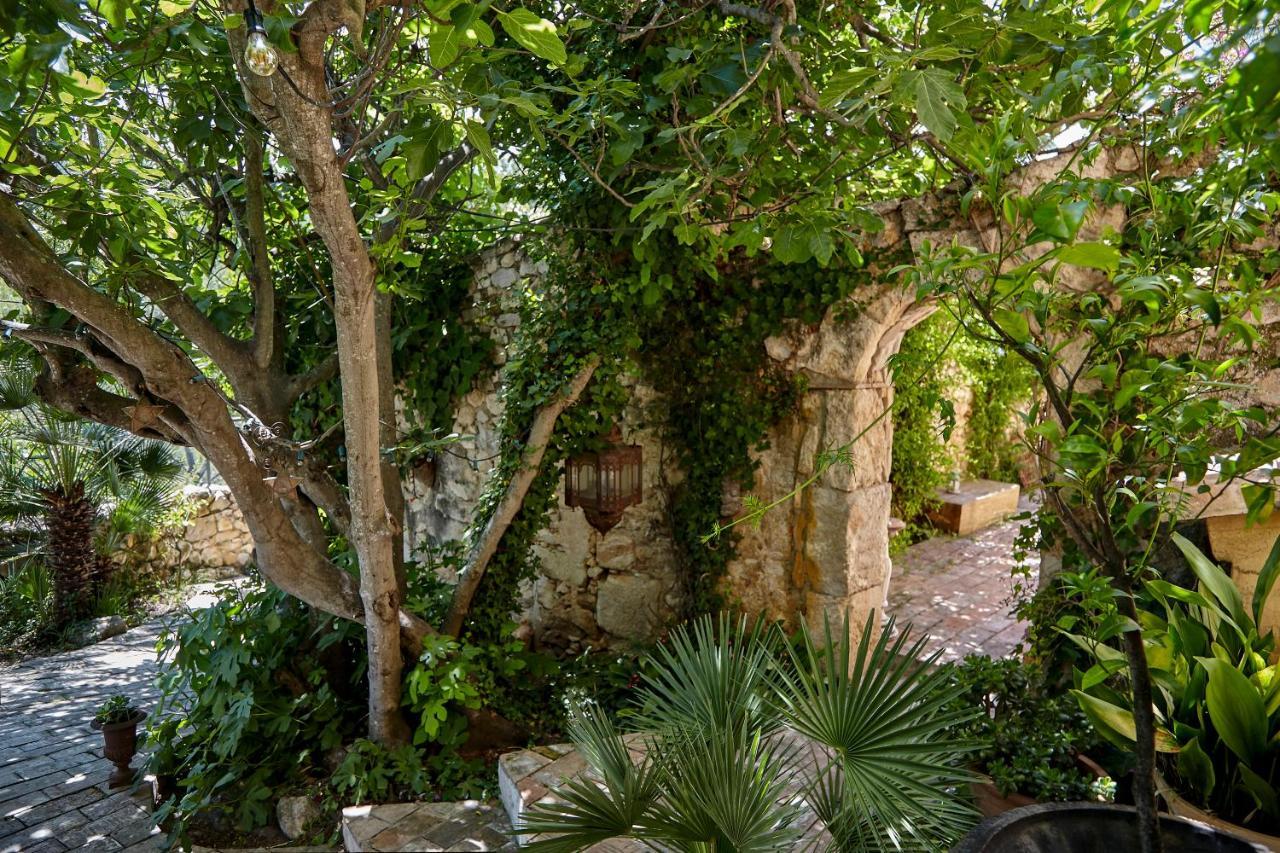 Sitges Hill Retreats-Masia Nur 22 Bedrooms Divided Over 9 Houses For Max 44 Guests Canyelles  Esterno foto